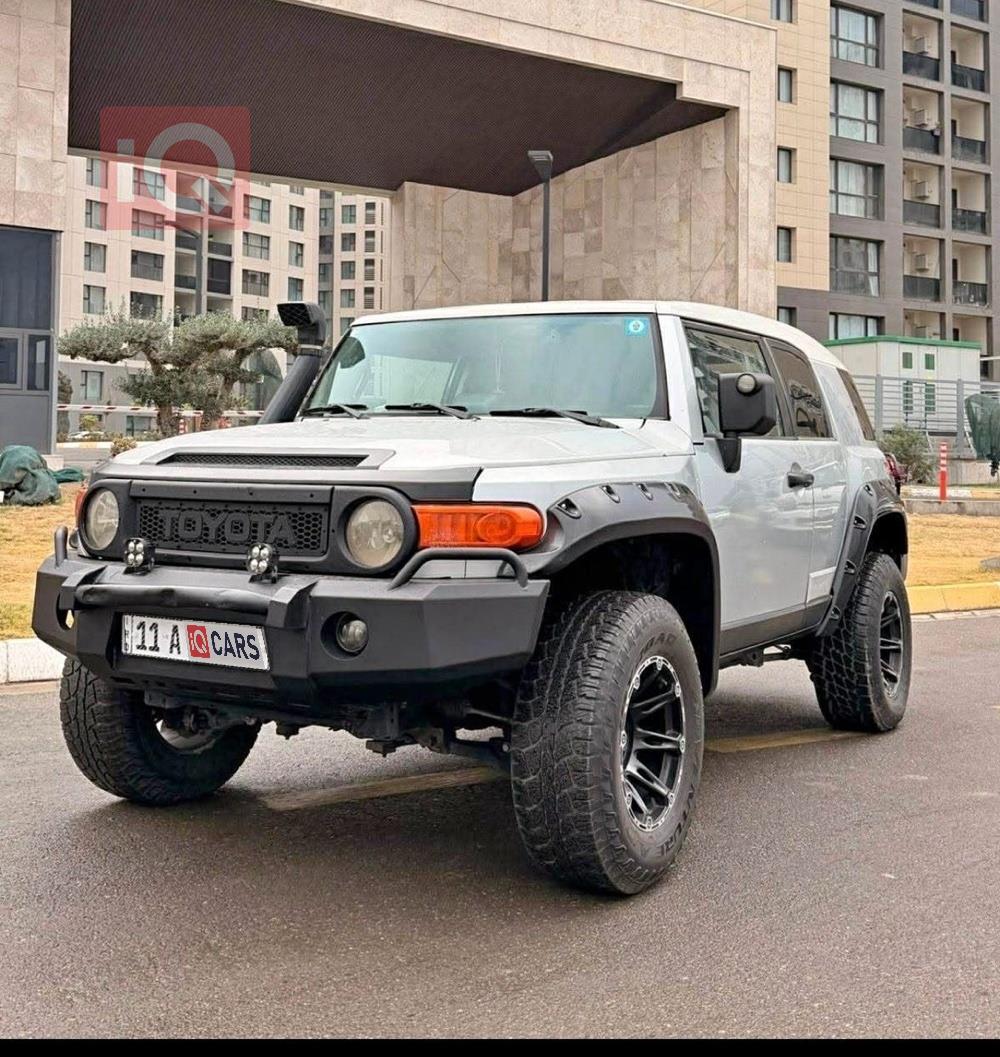 تويوتا إف جي كروزر